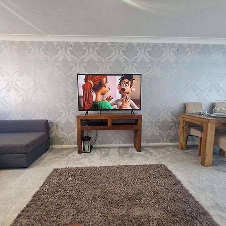 דירות לידס Stylish & Modern 2 Bed House With Free Parking Leeds מראה חיצוני תמונה