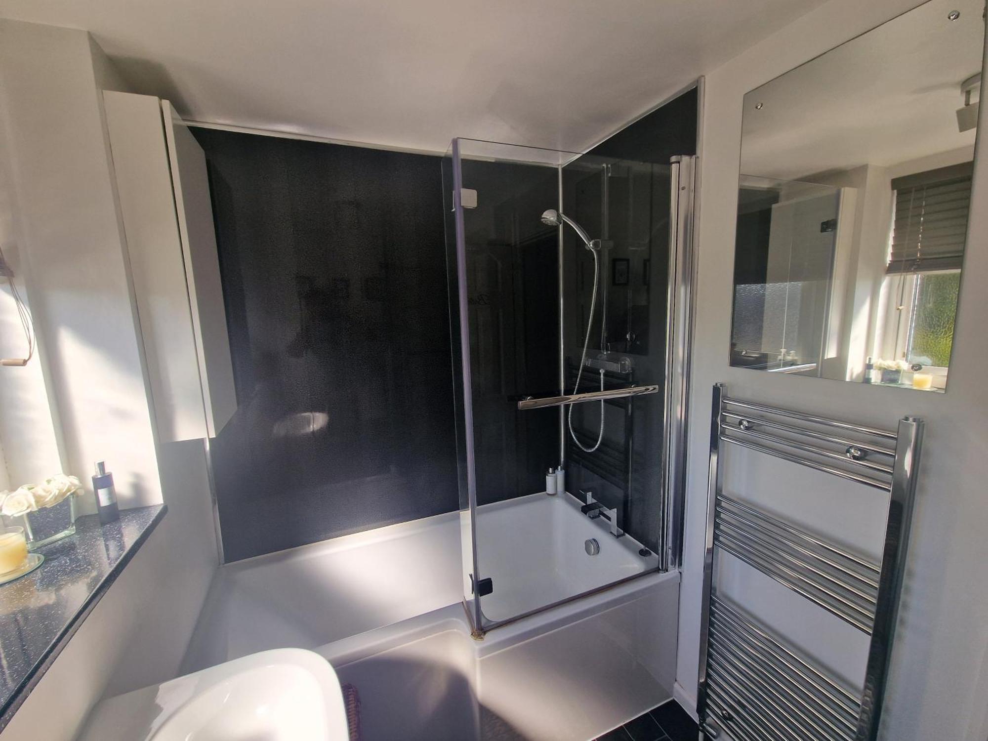 דירות לידס Stylish & Modern 2 Bed House With Free Parking Leeds מראה חיצוני תמונה