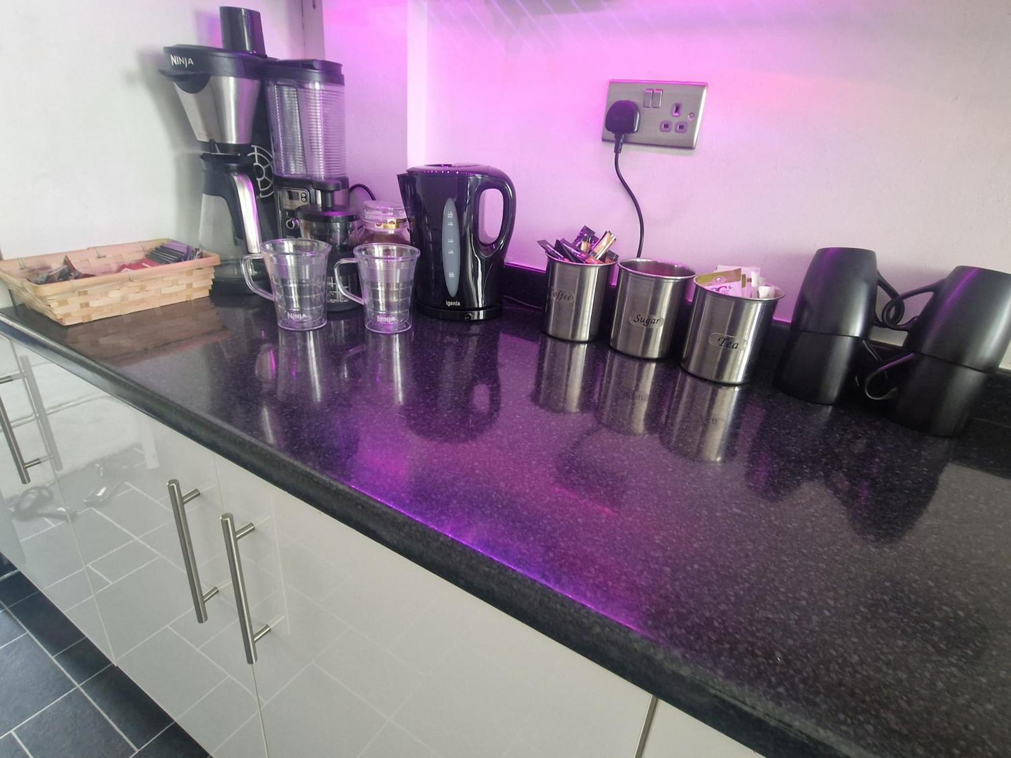 דירות לידס Stylish & Modern 2 Bed House With Free Parking Leeds מראה חיצוני תמונה