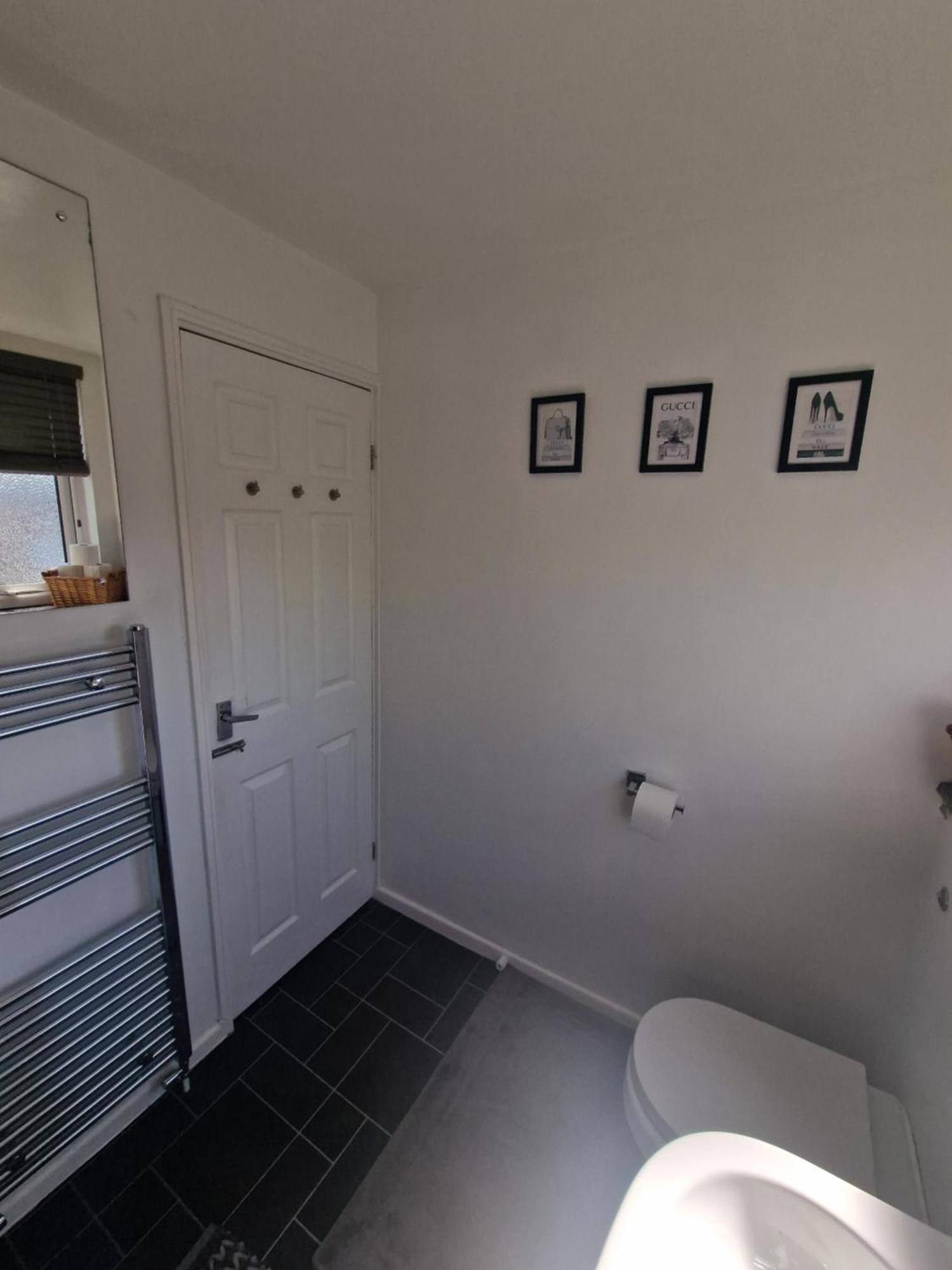דירות לידס Stylish & Modern 2 Bed House With Free Parking Leeds מראה חיצוני תמונה